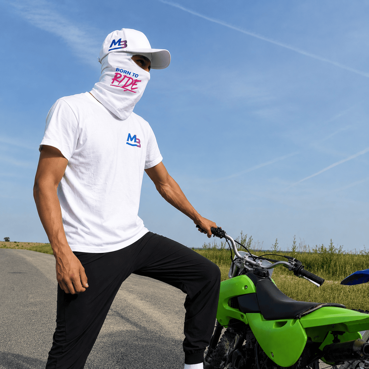 Pack White — MB | T-shirt + Casquette + Cagoule